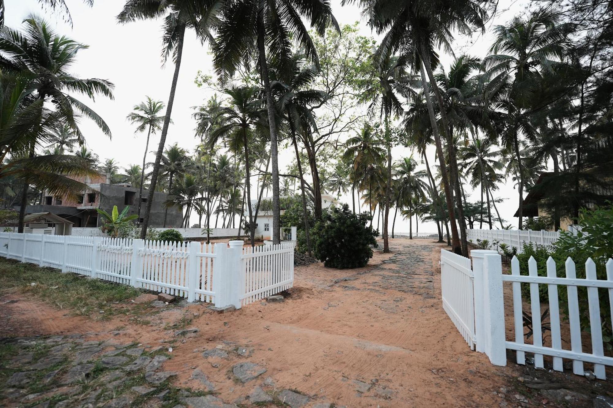 Beach At The White House Udupi Exterior photo